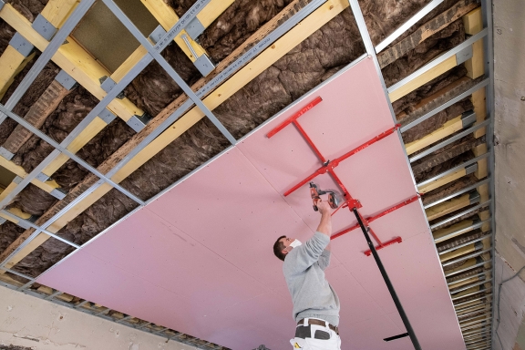 Rénovation d'un ERP avec le plafond feu 60’ Knauf Métal Chrono 