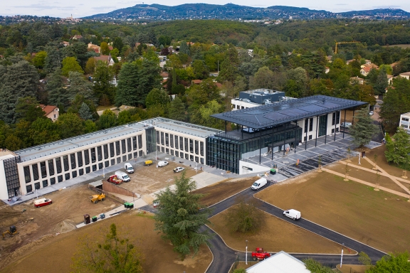 Campus Région du Numérique Charbonnières-les-Bains - Aquapanel Outdoor