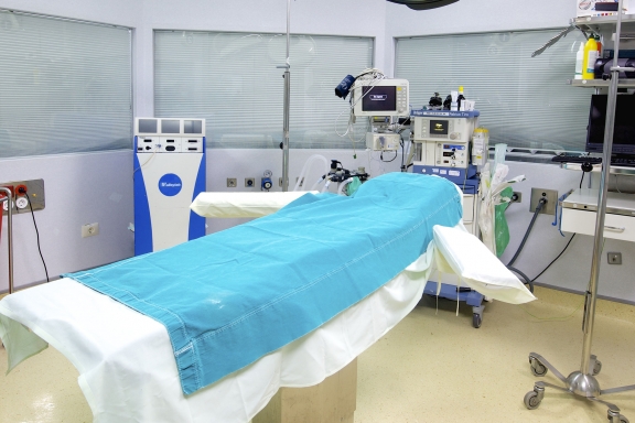 La norme NF S 90-351 est centrale dans la conception des établissements de santé comme les hôpitaux
