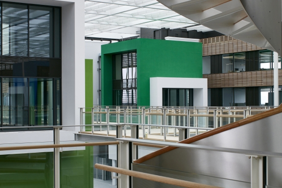 Campus Urbalad, centre de Recherche, Développement et Industrialisation pour Michelin - Architecte : Chaix et Morel, Paris